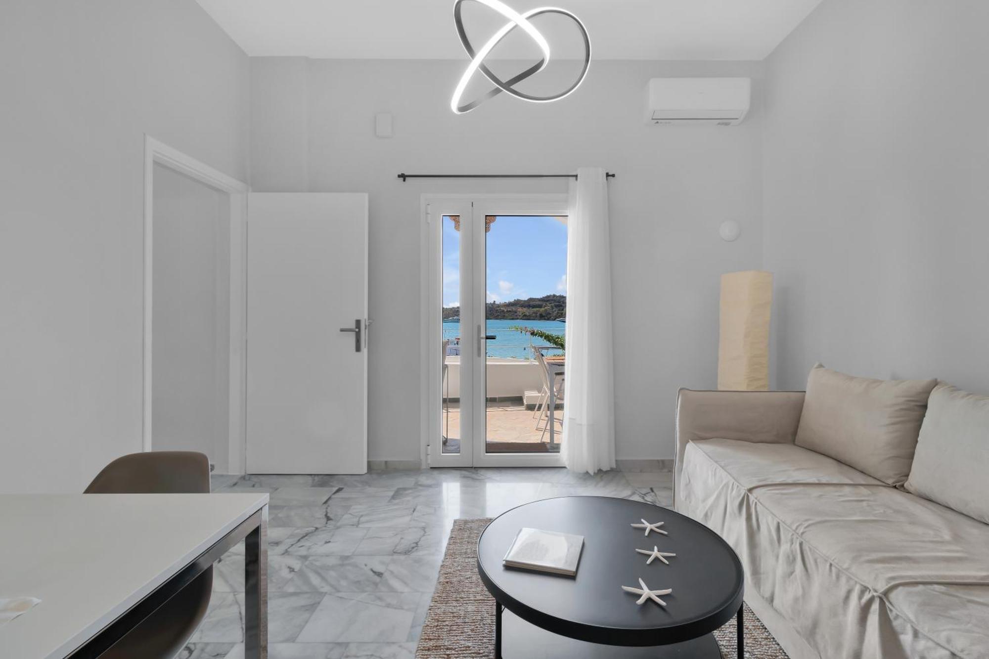 Kavouraki Apartment & Studio Порто-Хелі Екстер'єр фото